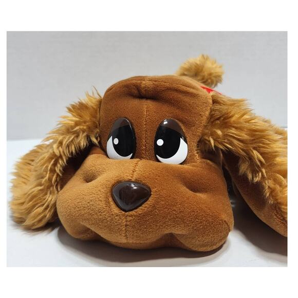 Vintage 2000s Jakks Pound Puppies Happy Waggin Pups Pound Puppy Toy Tail Wagging - Picture 1 of 10